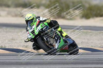 media/Jan-15-2026-Racers Edge (Thu) [[dfebeb70ab]]/3-B Group/Session 4 (Turn 5)/